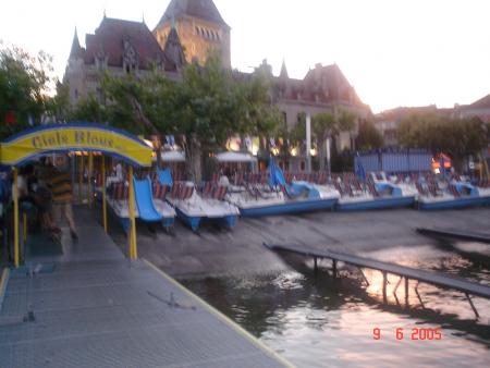 Y a pas le feu, au lac!